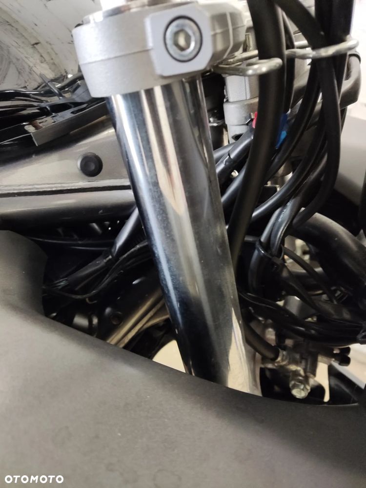 Suzuki GSX - 7