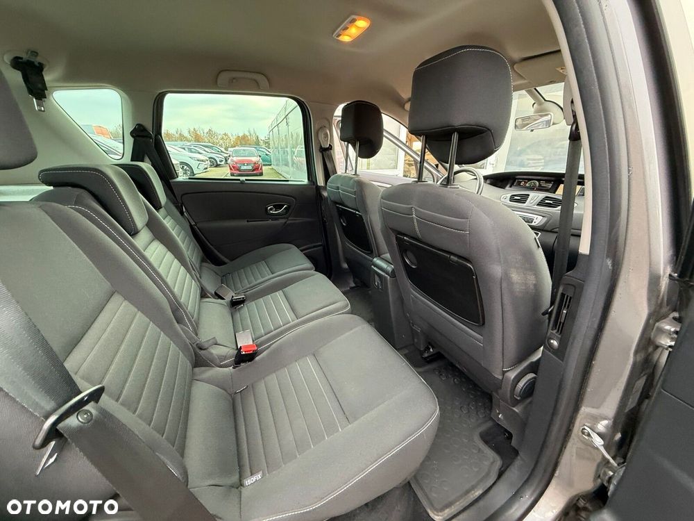 Renault Scenic - 17
