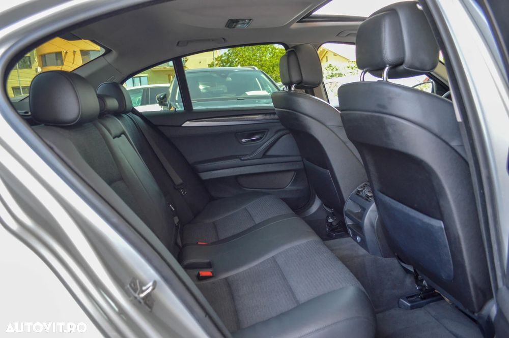 BMW Seria 5 520d Aut. BluePerformance - 36