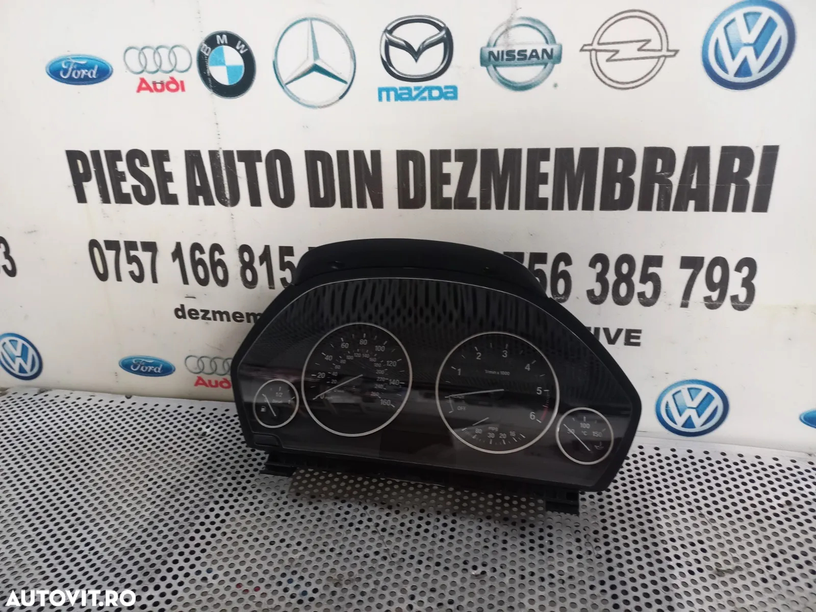 Ceasuri Bord Bmw F30 F31 Volan Dreapta Cod  2.0 Diesel N47 Manual - Dezmembrari Arad - 4