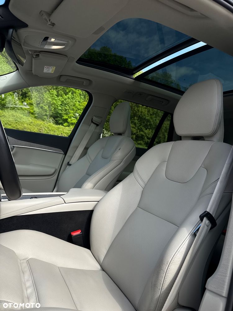 Volvo XC 90 - 28