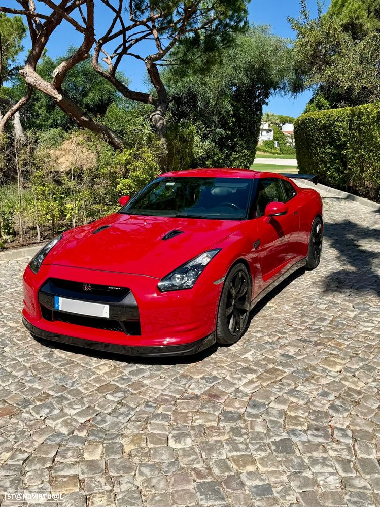 Nissan GT-R Black Edition - 1