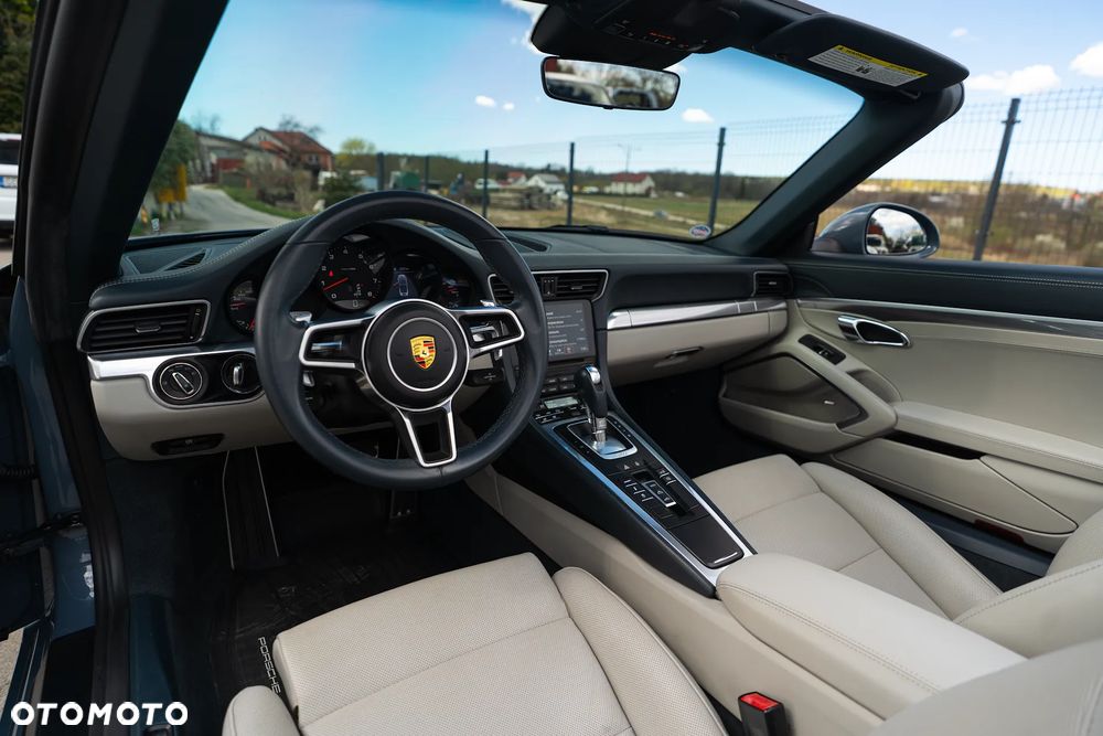Porsche 911 - 17