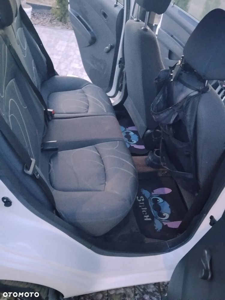 Chevrolet Spark - 5
