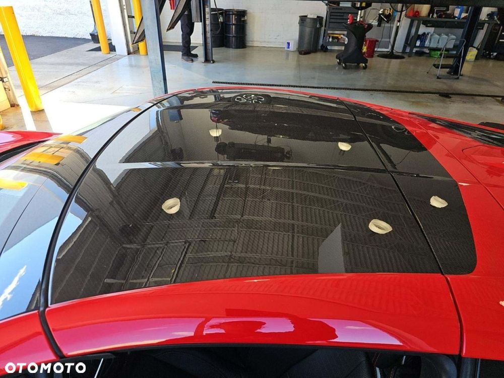 Chevrolet Corvette - 11