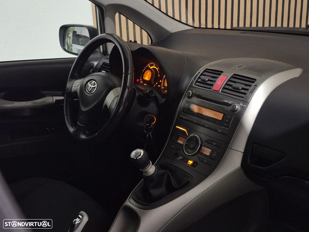 Toyota Auris 1.4 D-4D Comfort - 8