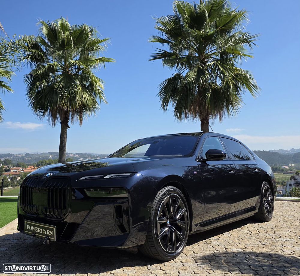 BMW i7 xDrive50 - 11