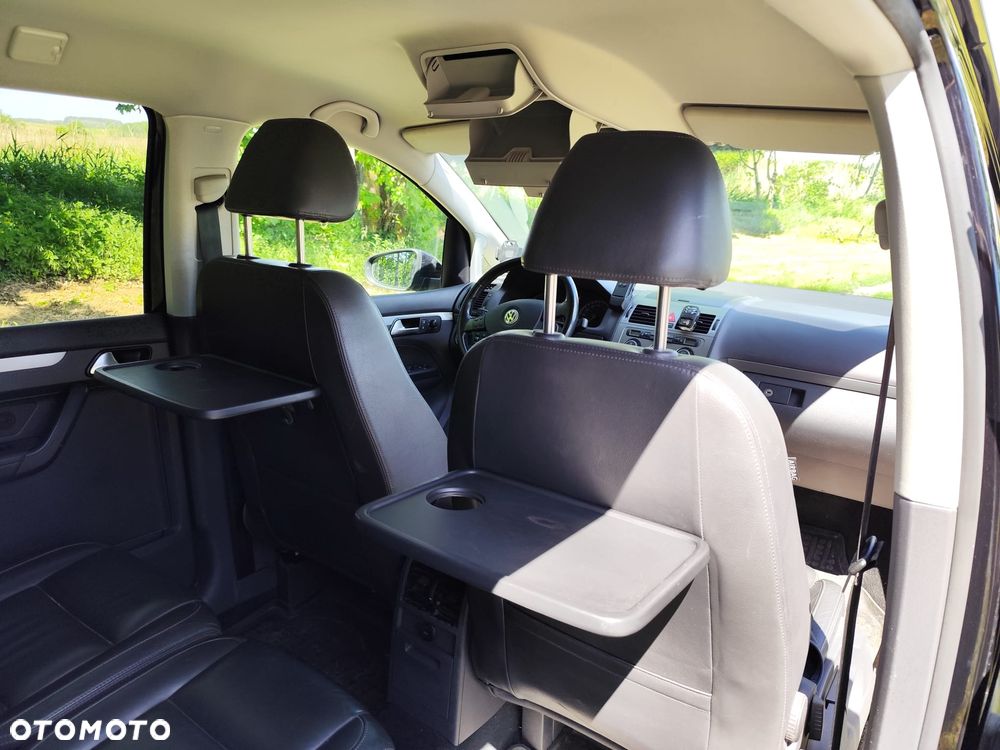 Volkswagen Touran - 9
