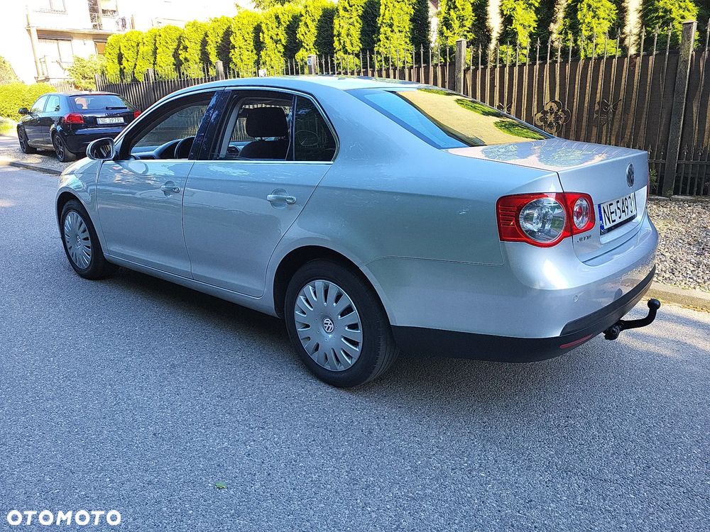 Volkswagen Jetta 1.9 TDI Comfortline - 29