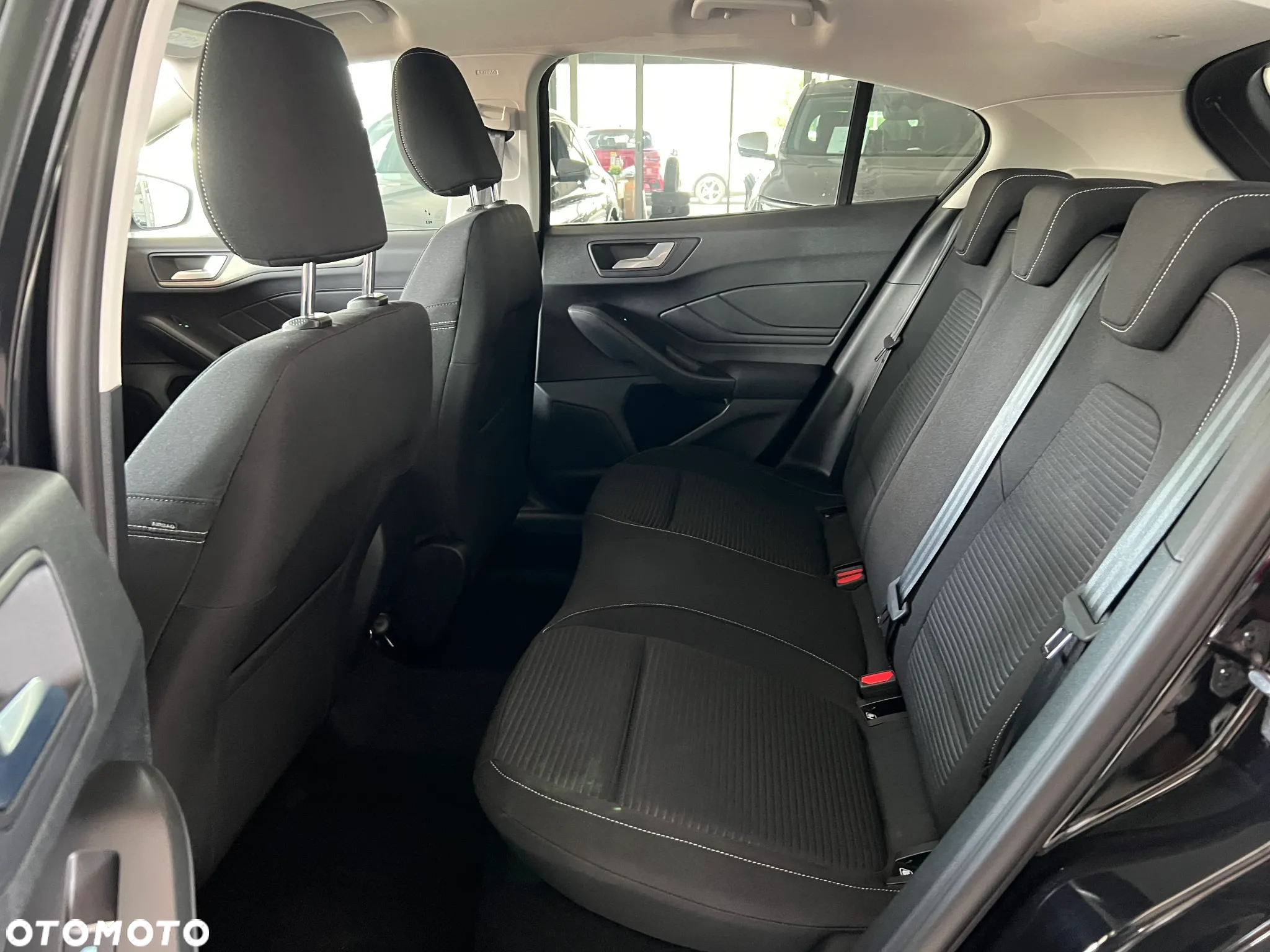 Ford Focus 1.0 EcoBoost Titanium - 34