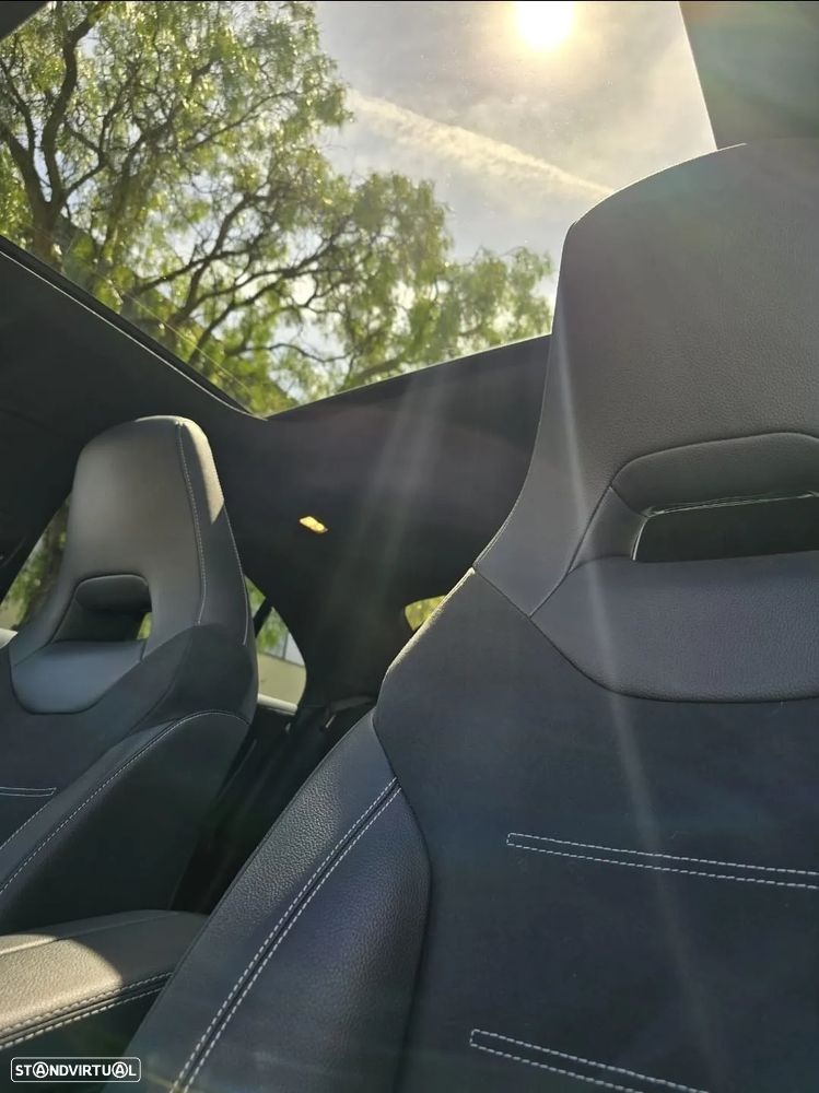 Mercedes-Benz CLA 250 e AMG Line - 17