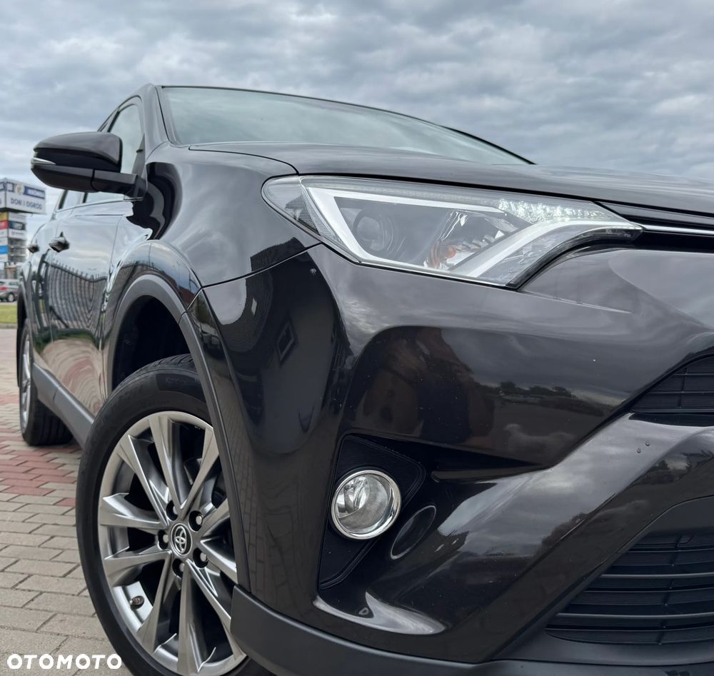 Toyota RAV4 - 5