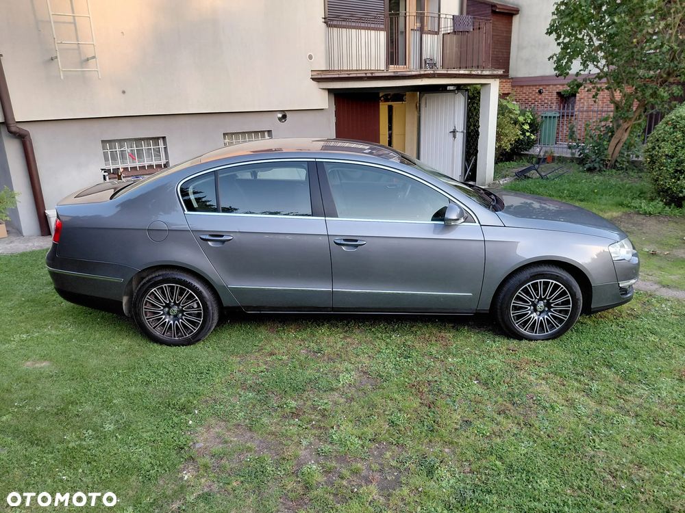 Volkswagen Passat 2.0 TDI Comfortline DSG - 3