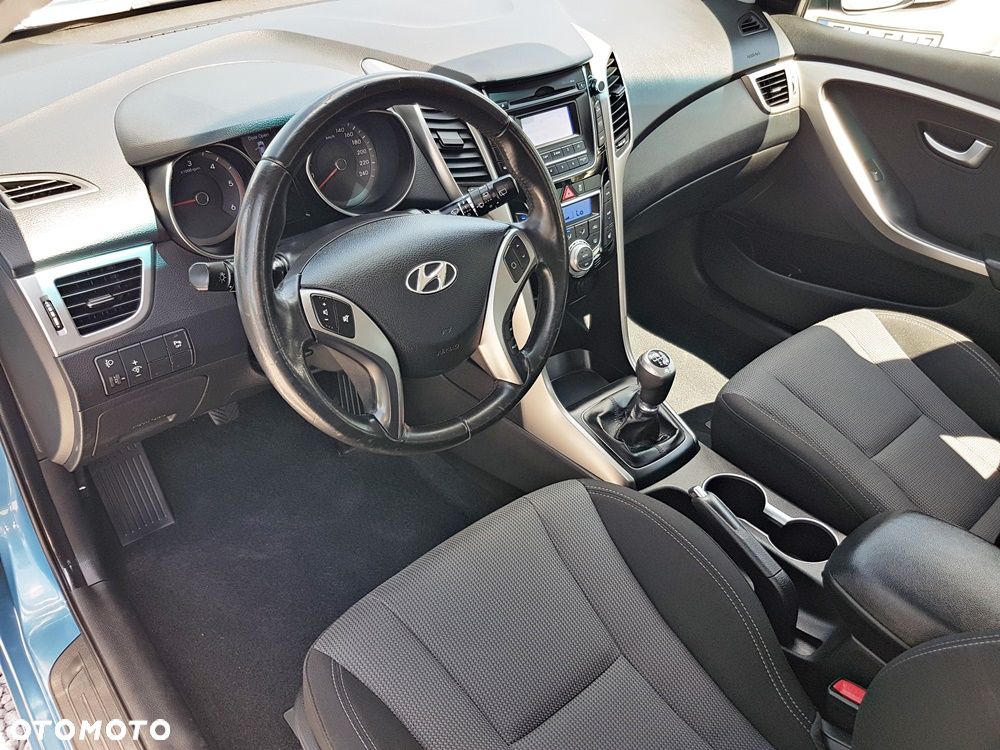 Hyundai i30 i30cw 1.6 CRDi Intro Edition - 10