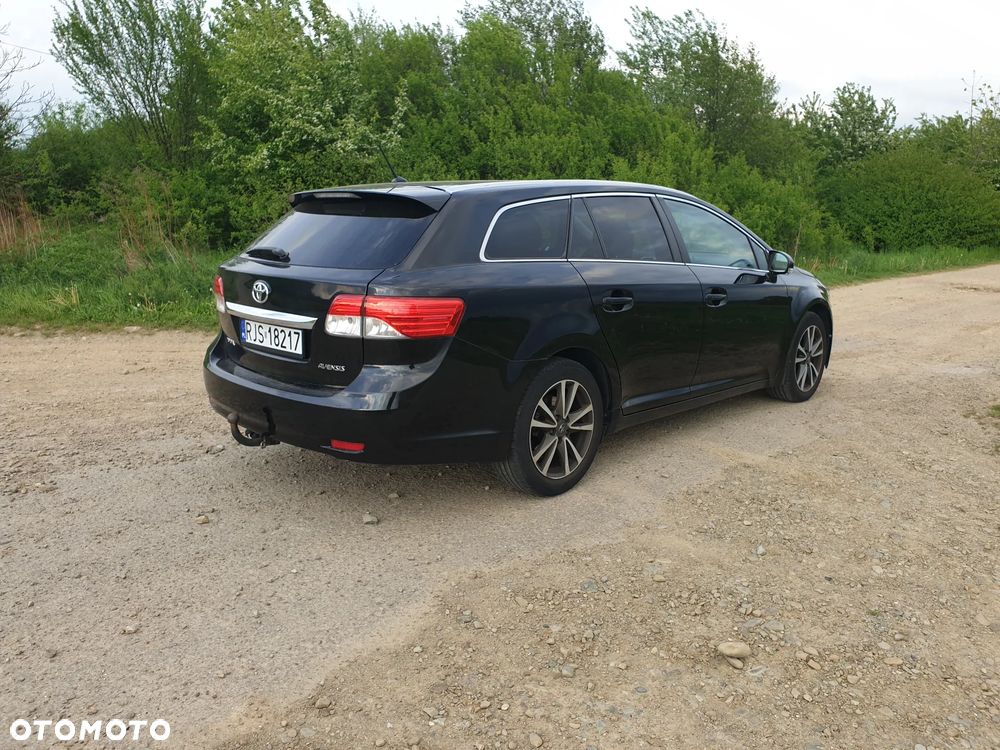Toyota Avensis - 3