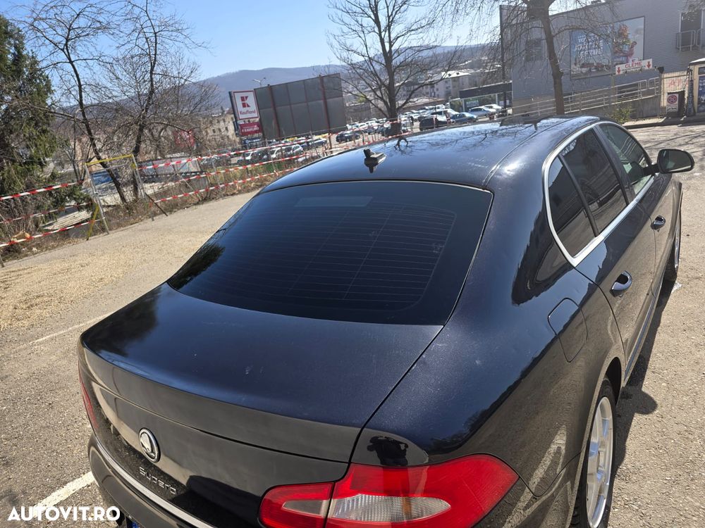 Skoda Superb 1.8 TSI Ambition DSG - 9