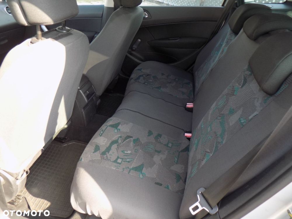Peugeot 308 - 10