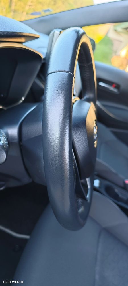 Toyota Corolla 1.8 Hybrid Comfort - 13