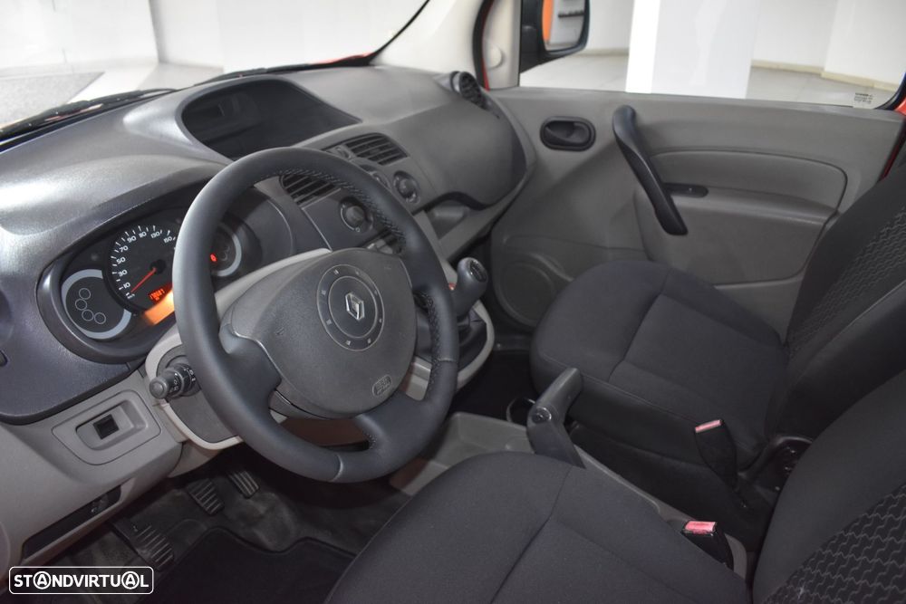 Renault Kangoo 1.5 dCi C. Grande Volume - 23