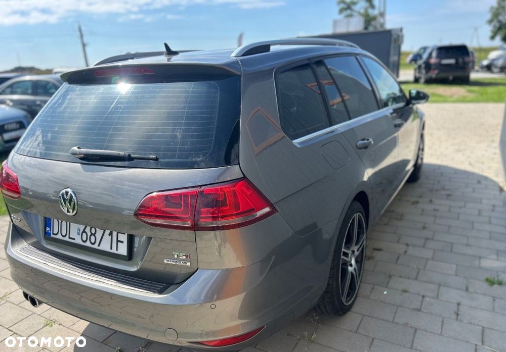 Volkswagen Golf - 8