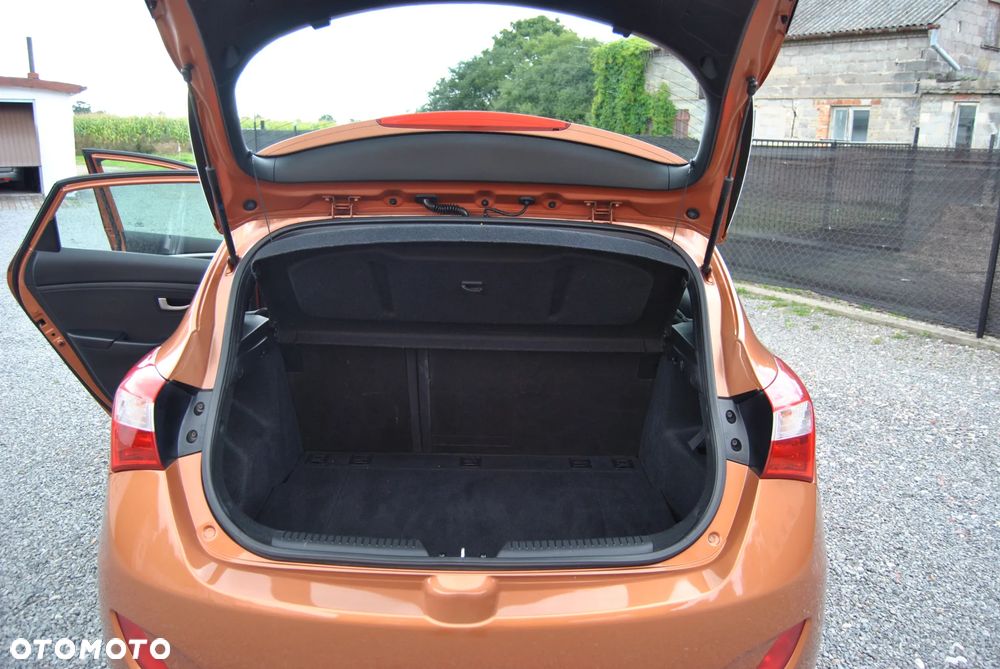 Hyundai i30 1.4 Trend - 22