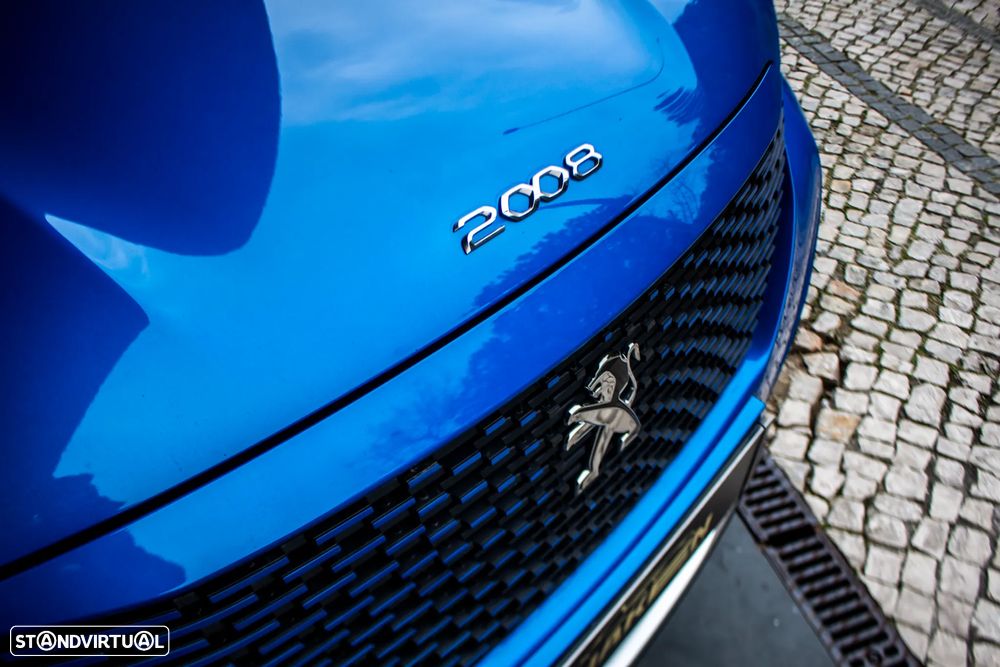 Peugeot e-2008 Allure - 9