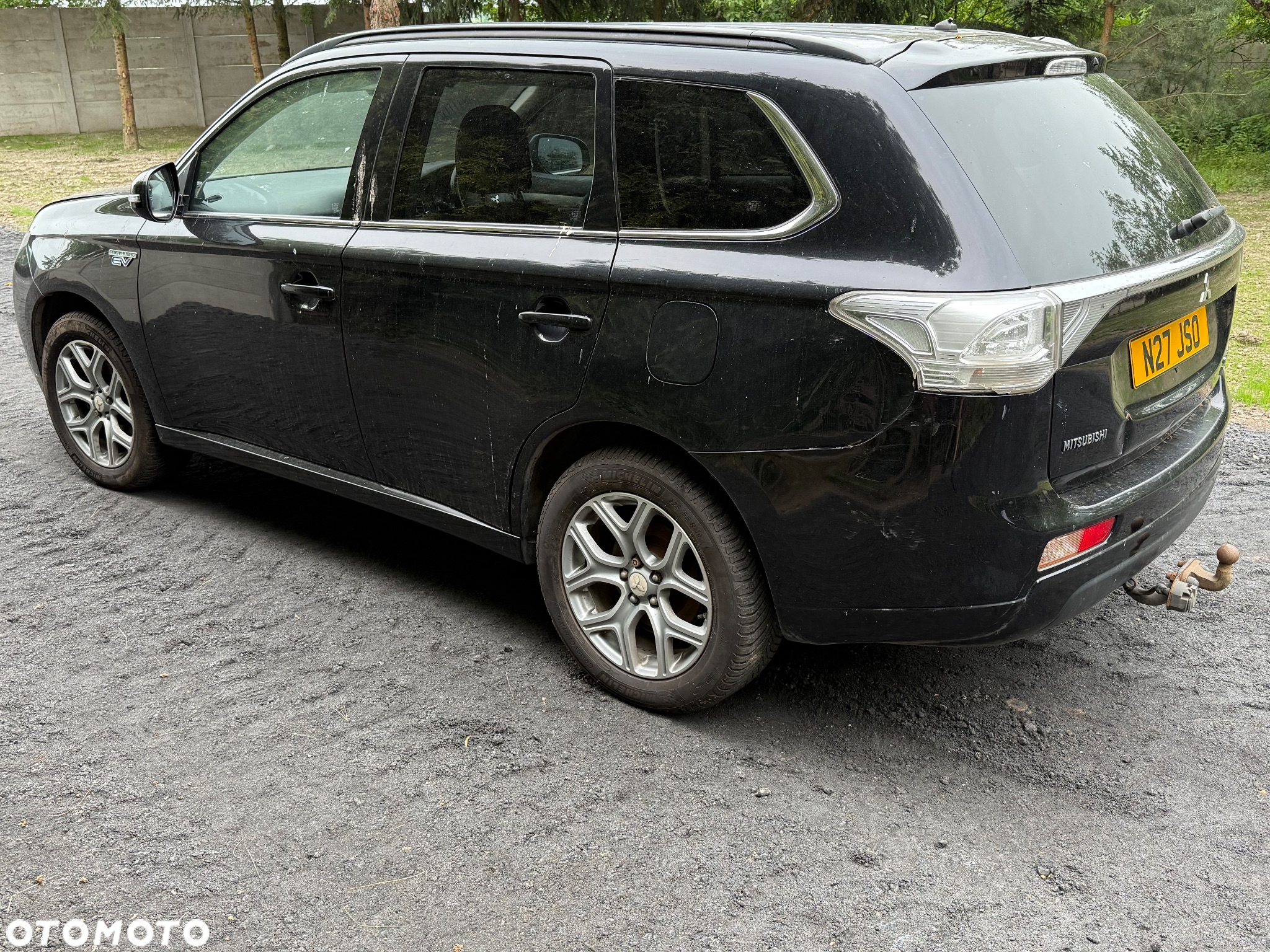 Mitsubishi Outlander - 4