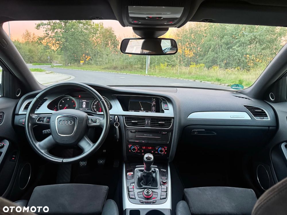 Audi A4 Avant 2.0 TDI DPF quattro S line Sportpaket (plus) - 12