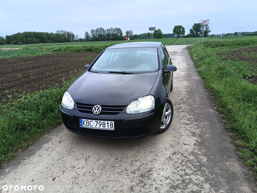 Volkswagen Golf - 1