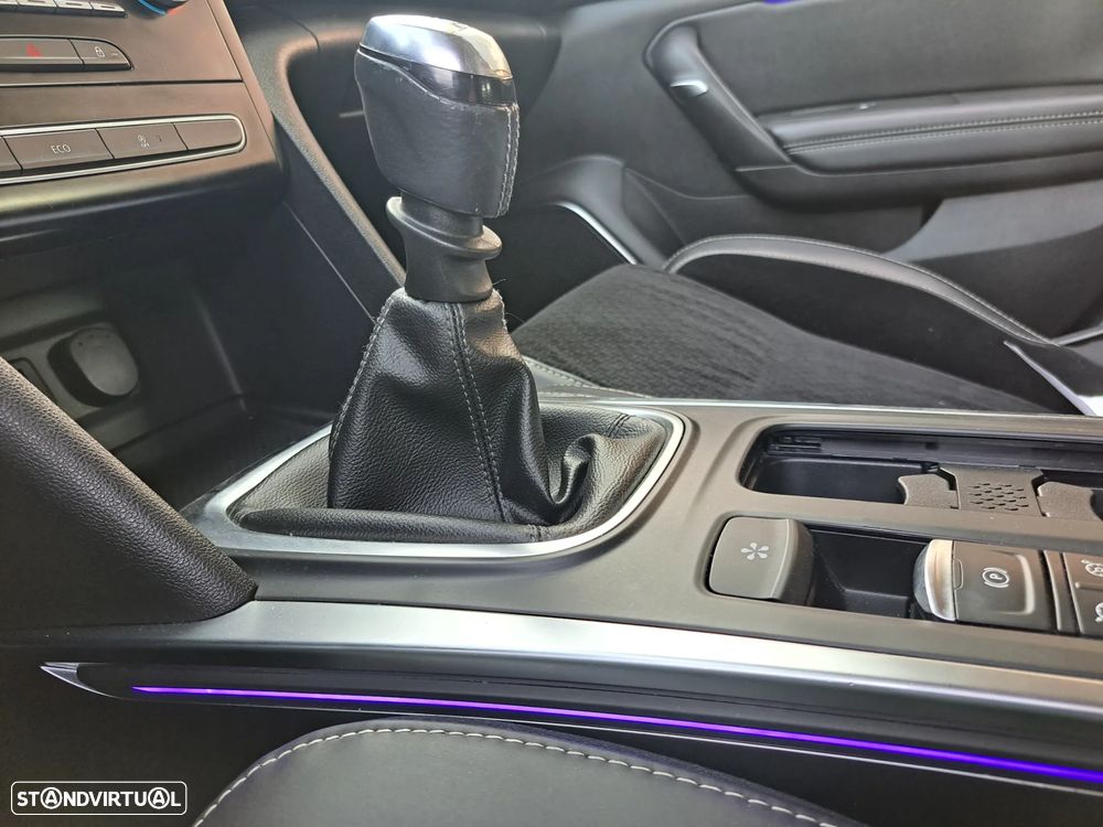 Renault Mégane 1.2 TCE Limited - 30