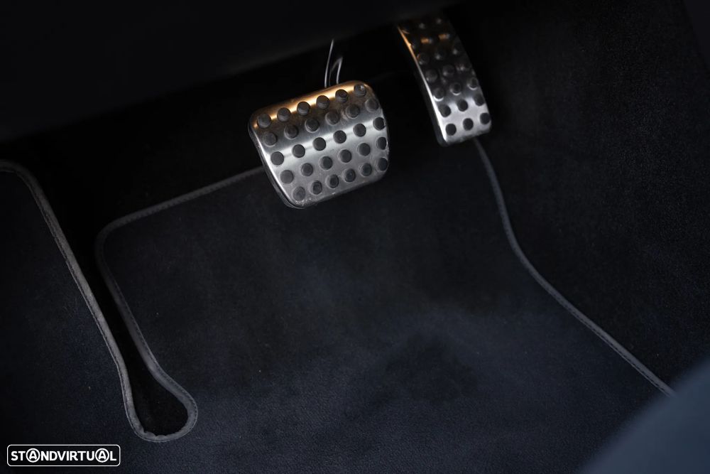 Mercedes-Benz GLA 250 e AMG Line - 52