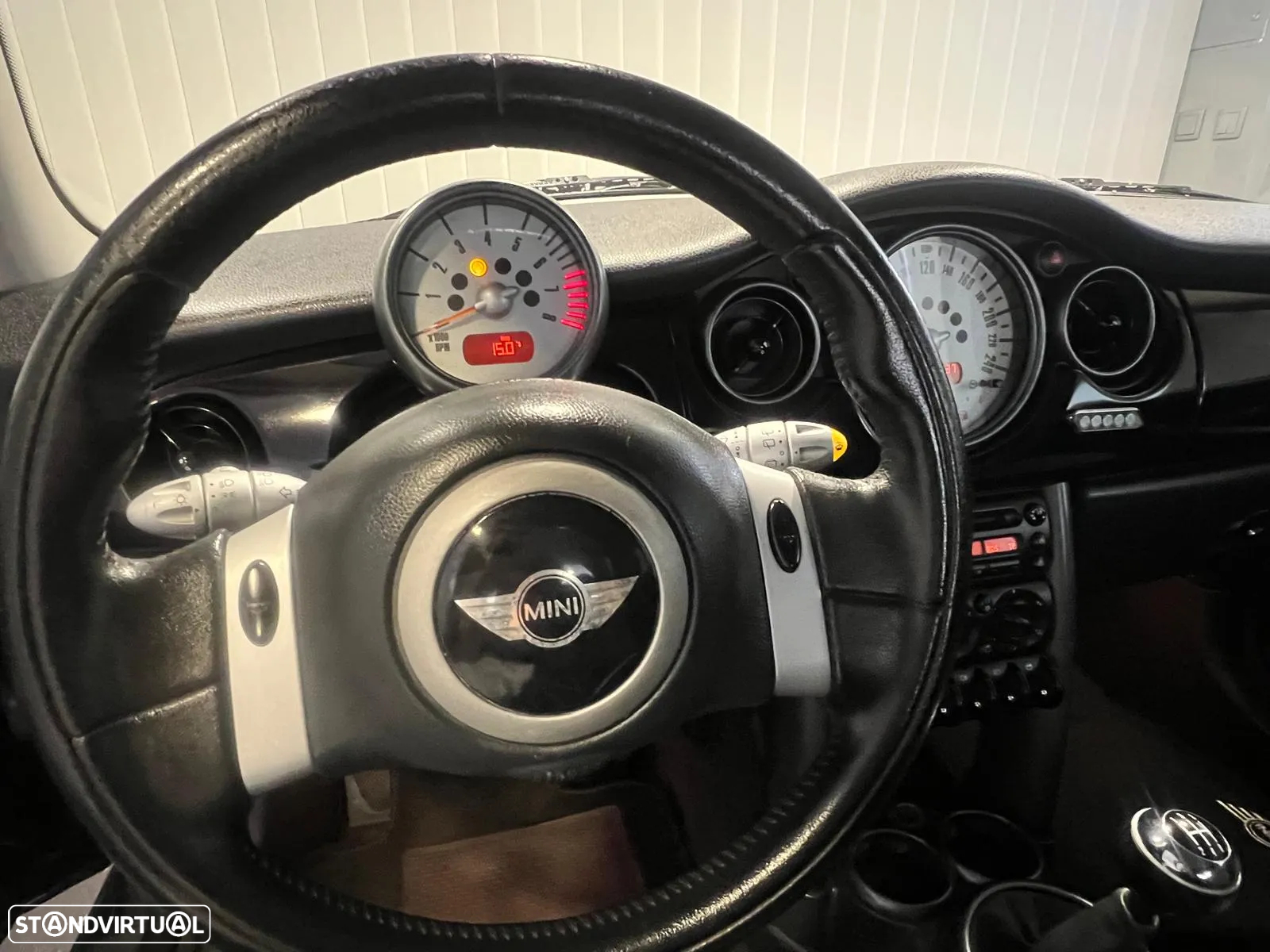 MINI 3 Portas One 1.6 - 12
