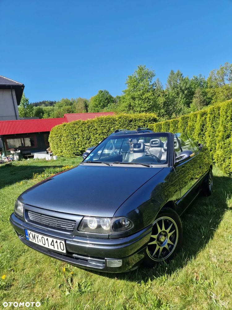Opel Astra 1.6 - 4
