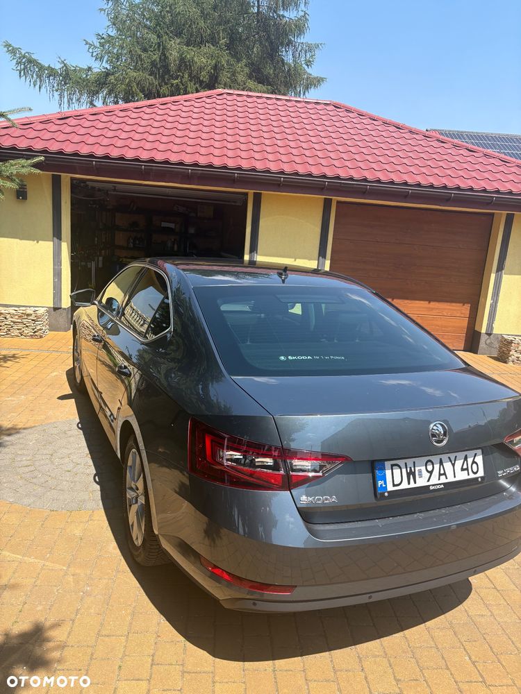 Skoda Superb 2.0 TDI Style DSG - 5