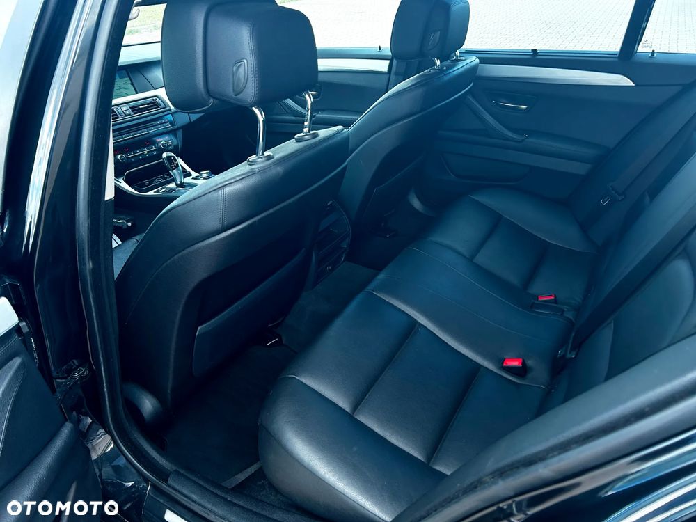 BMW Seria 5 520d - 12