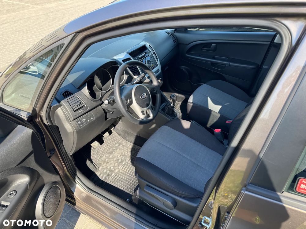 Kia Venga 1.4 M - 16