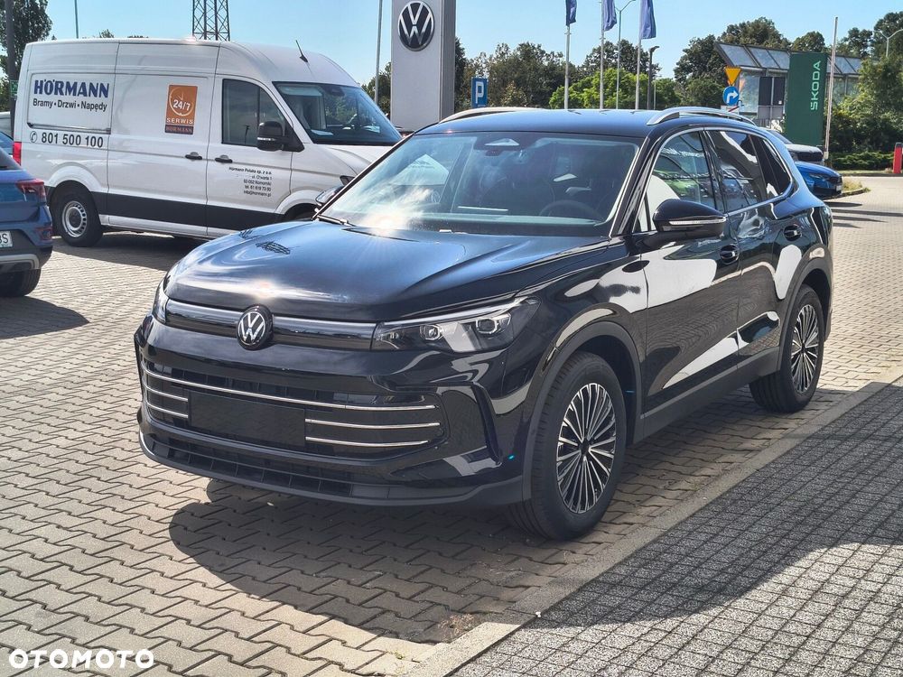Volkswagen Tiguan - 4