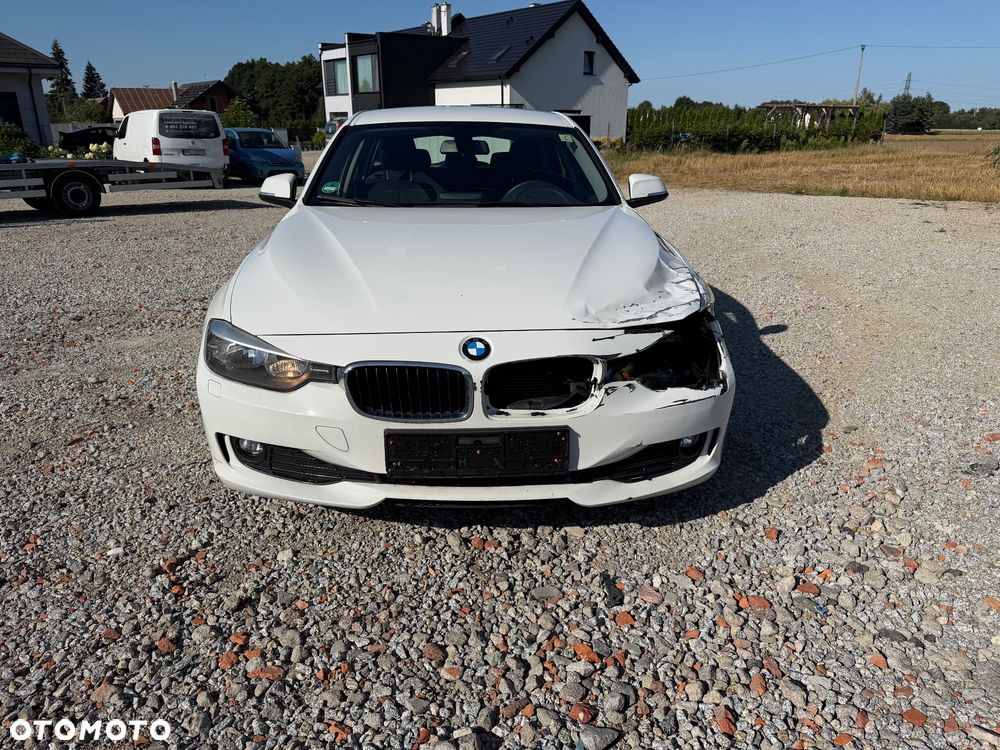 BMW Seria 3 318d Edition Luxury Line Purity - 8