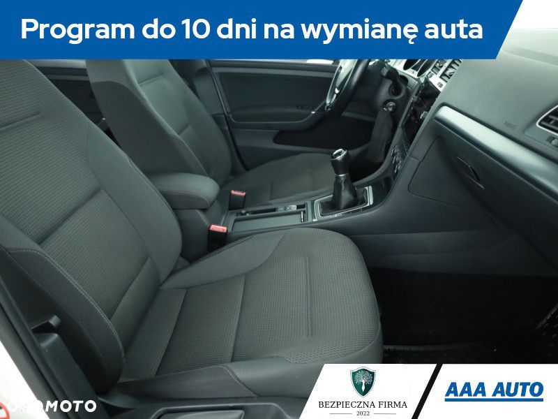 Volkswagen Golf Variant - 9