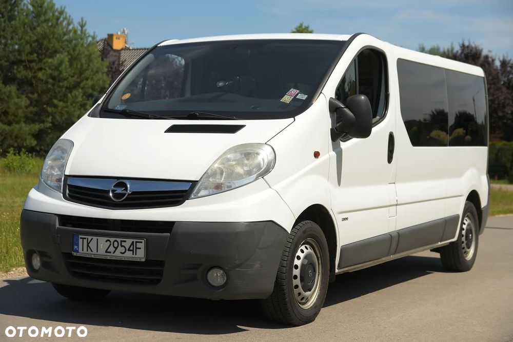Opel Vivaro - 1