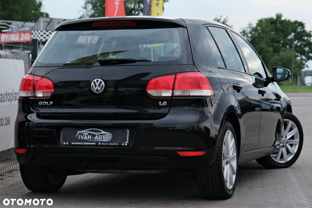 Volkswagen Golf 1.6 Edition - 12