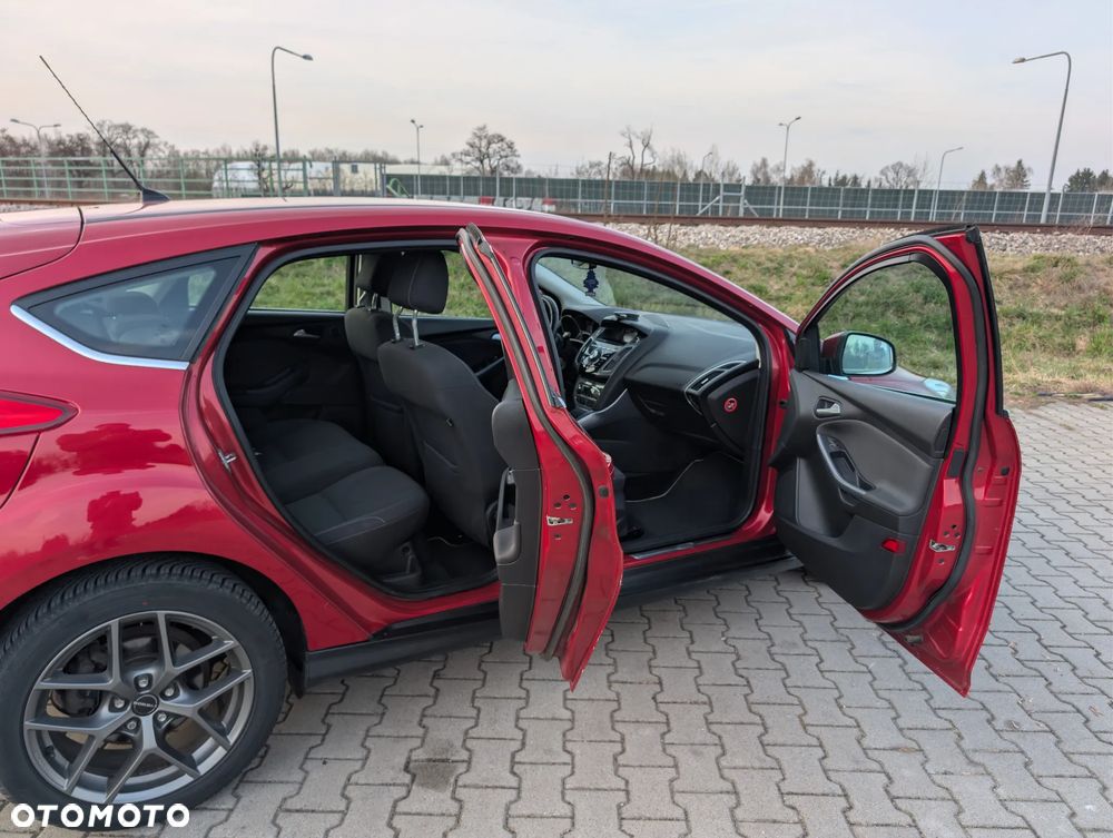 Ford Focus 1.6 EcoBoost Start-Stopp-System Titanium - 11