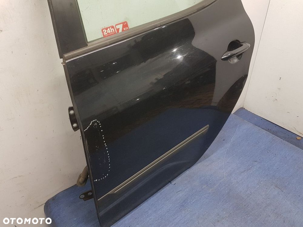 KIA VENGA DRZWI TYŁ LEWE 9F - 4
