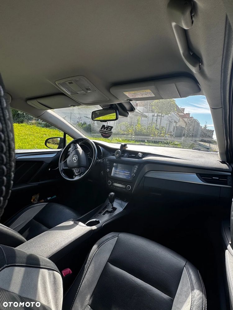 Toyota Avensis 2.0 Prestige MS - 12