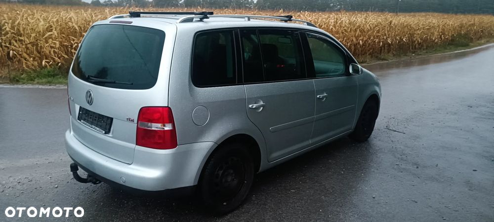 Volkswagen Touran 2.0 TDI Trendline - 4