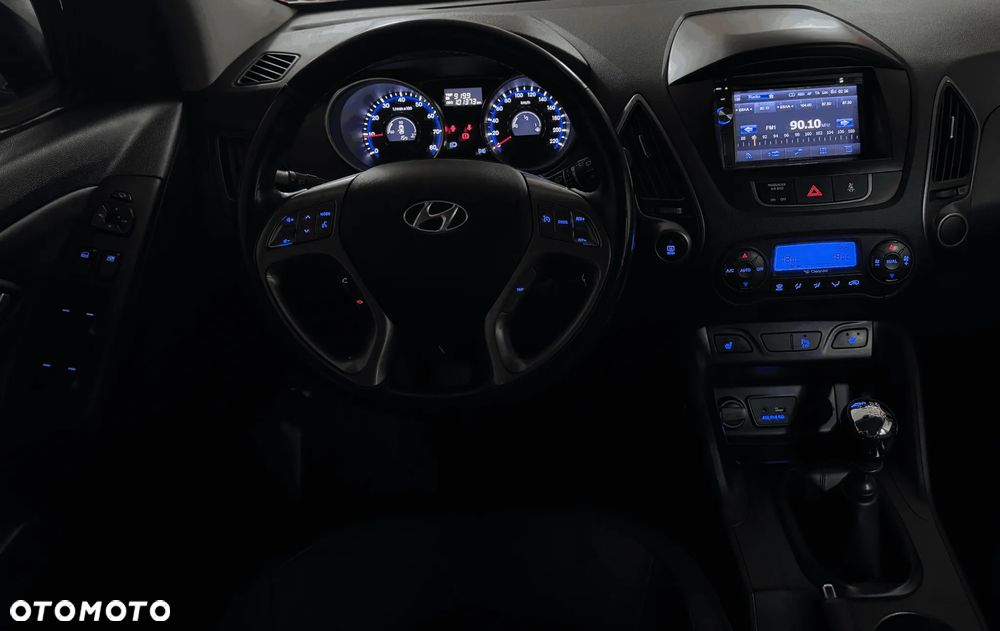 Hyundai ix35 1.6 2WD Fifa World Cup Edition - 32