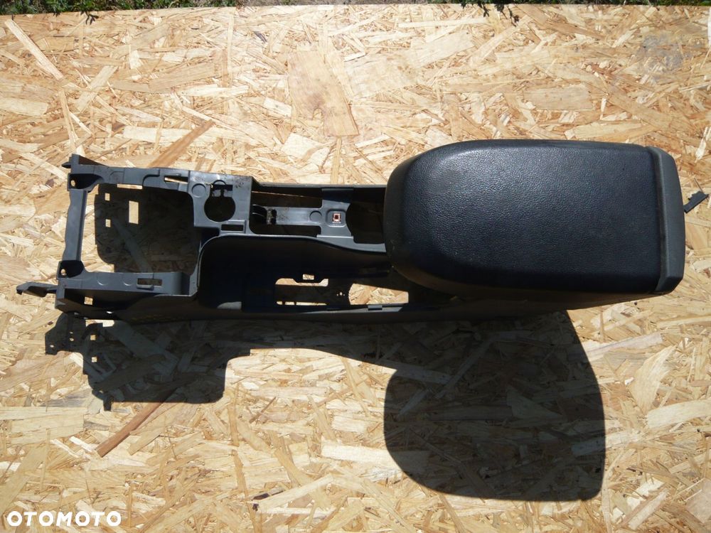 tunel środkowy podłokietnik v047859 ford focus mk2 - 1