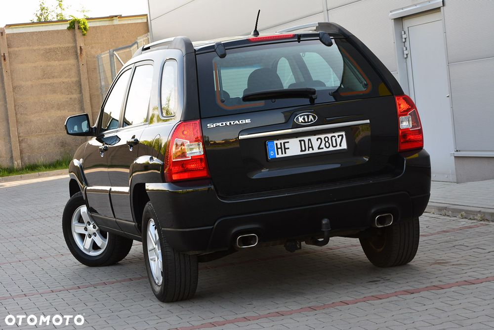 Kia Sportage 2.0 CRDI 2WD Spirit - 13