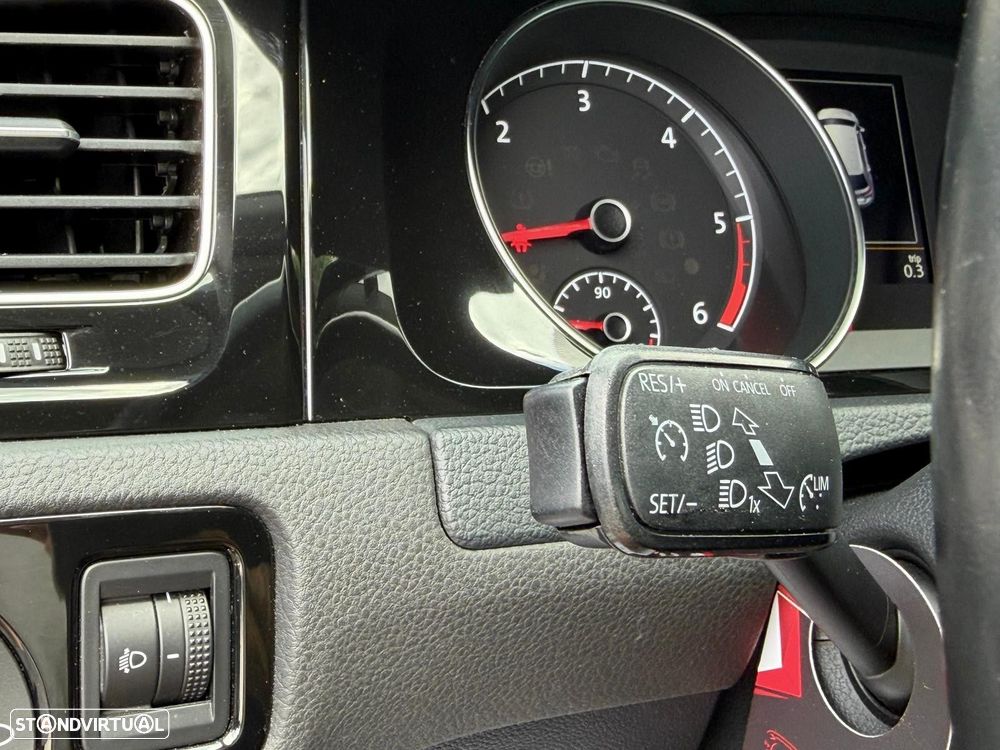 VW Golf - 17