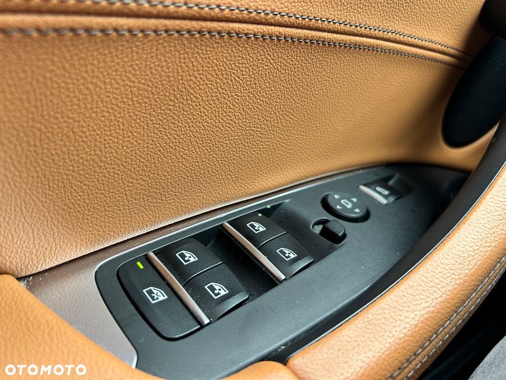 BMW X4 xDrive20i M Sport sport - 25